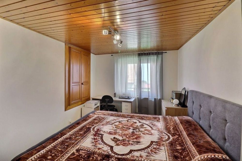 Arzier Dorf, Einzelhaus mit 2 Wohnungen - Bild 4