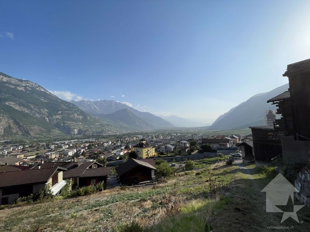 Wohnung 3,5 Zimmer mit 100m2 und Garten von 145m2 und 2 Parkplätzen - Bild 5