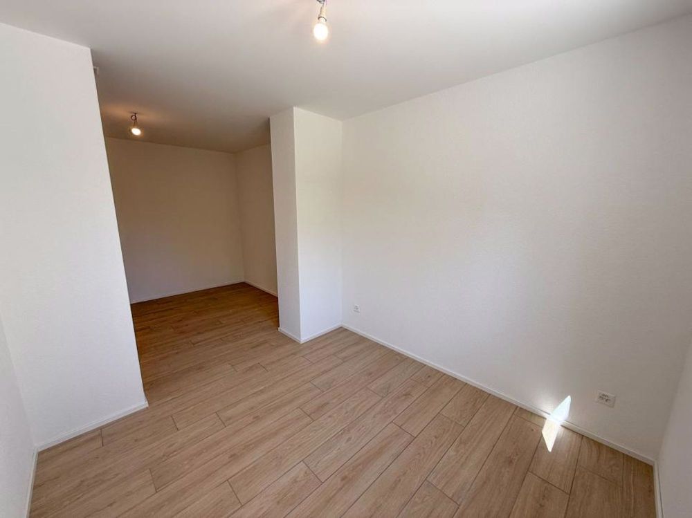 Logement spacieux avec très grande terrasse - Bild 6
