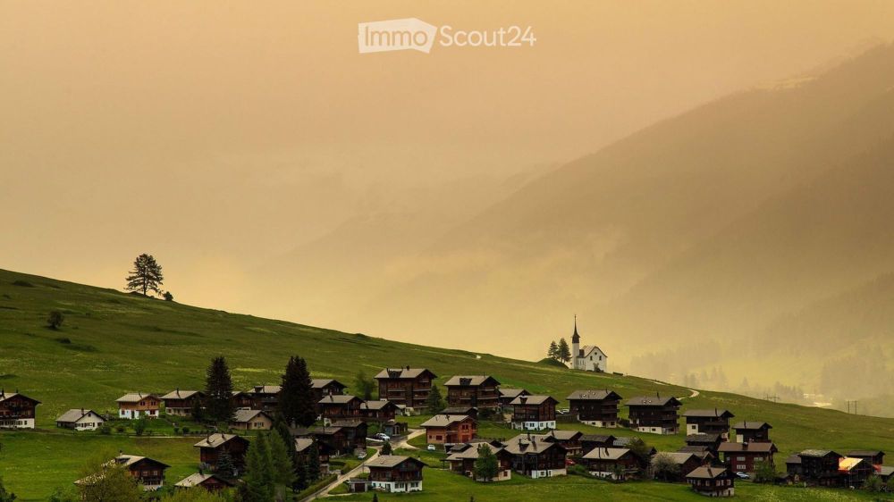 Charmantes 6-Zimmer-Einfamilienhaus in idyllischer Berglandschaft im Goms - Bild 2