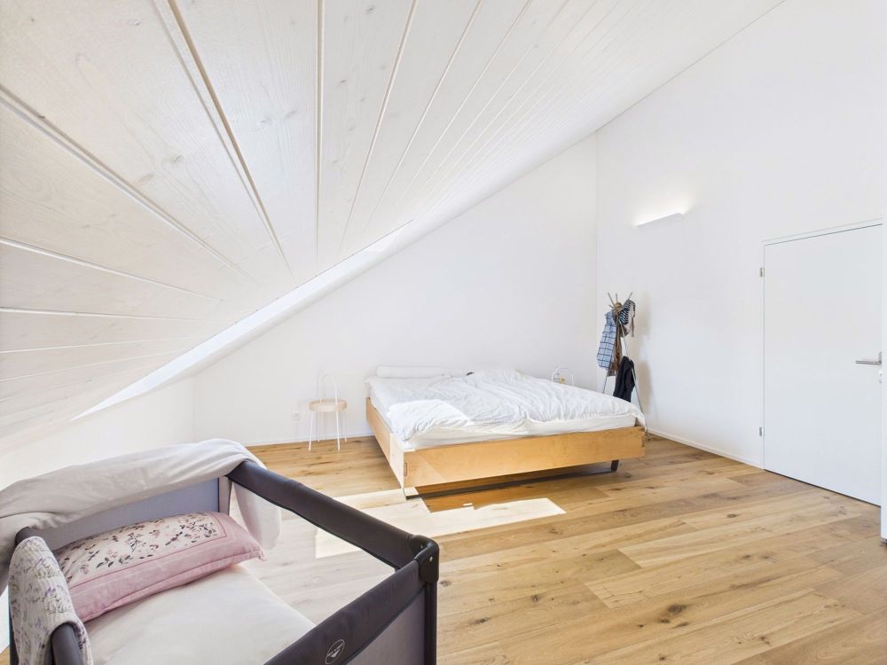 Neuwertig und Einzugsbereites 6-Zimmerhaus - Bild 9