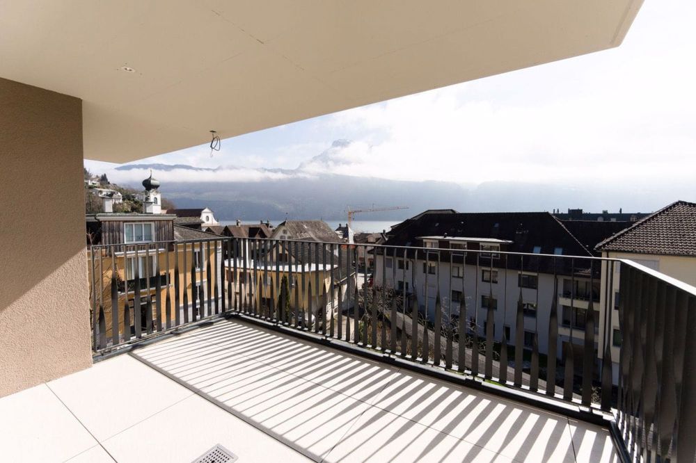 Exklusives Wohnen mit Berg- und Seesicht sowie Smart-Home-Technologie - Bild 3
