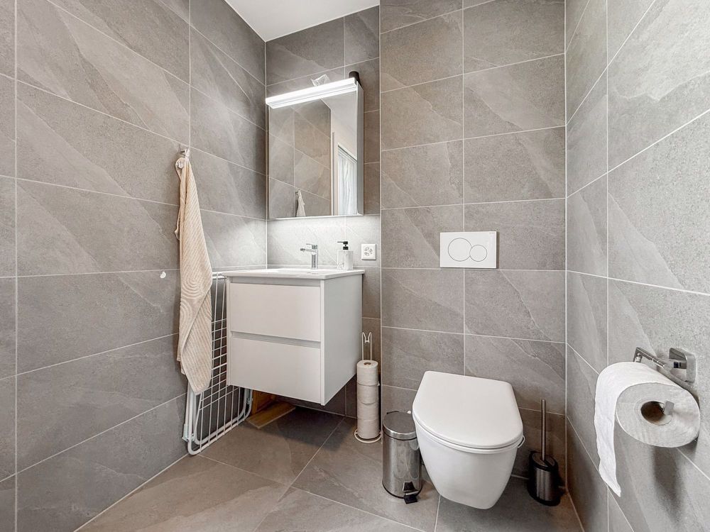 Neu: prächtige Dachgeschosswohnung - Bild 6