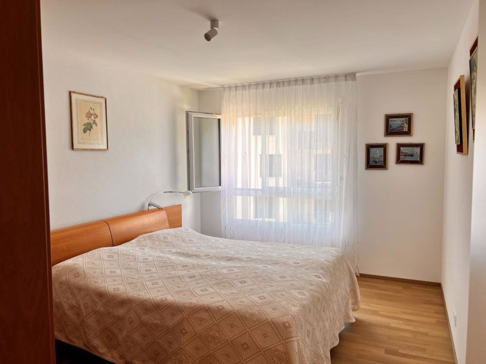Bel appartement 3,5 pces au calme, avec vue imprenable sur les vignes et les montagnes - Bild 7