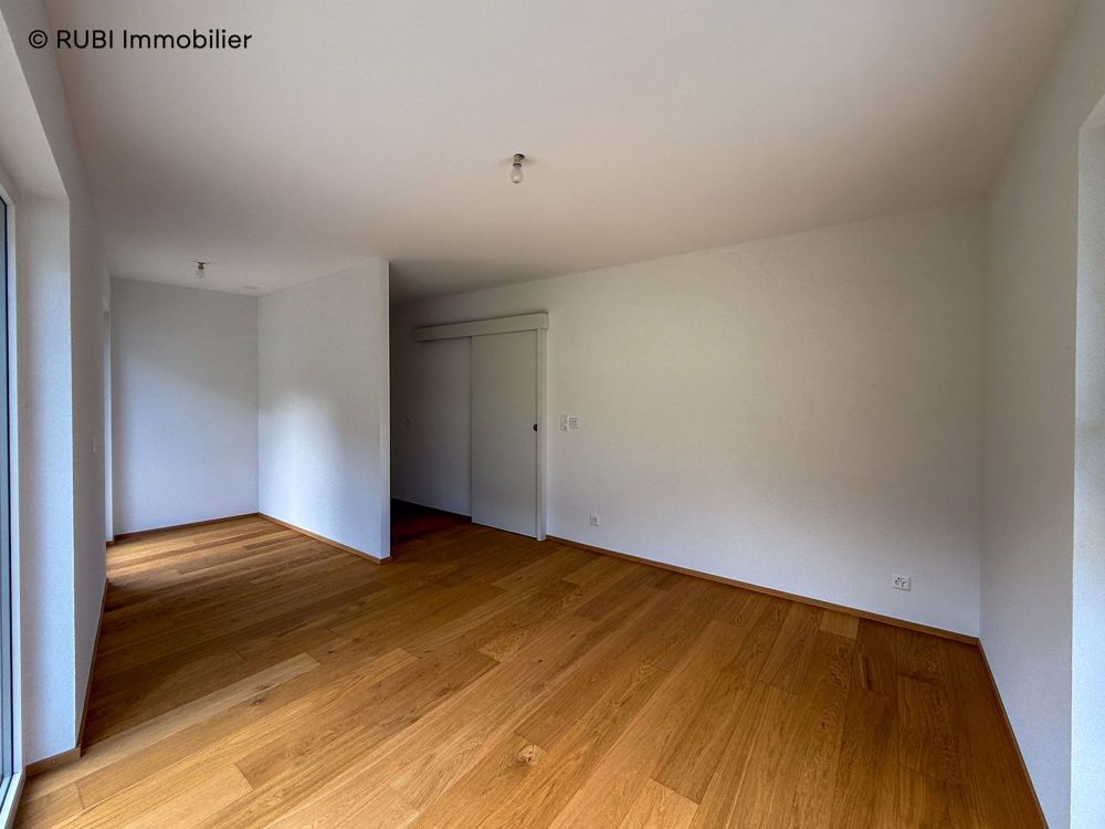 Schönes neues 4.5-Zimmer-Apartment mit großer Terrasse - Bild 4