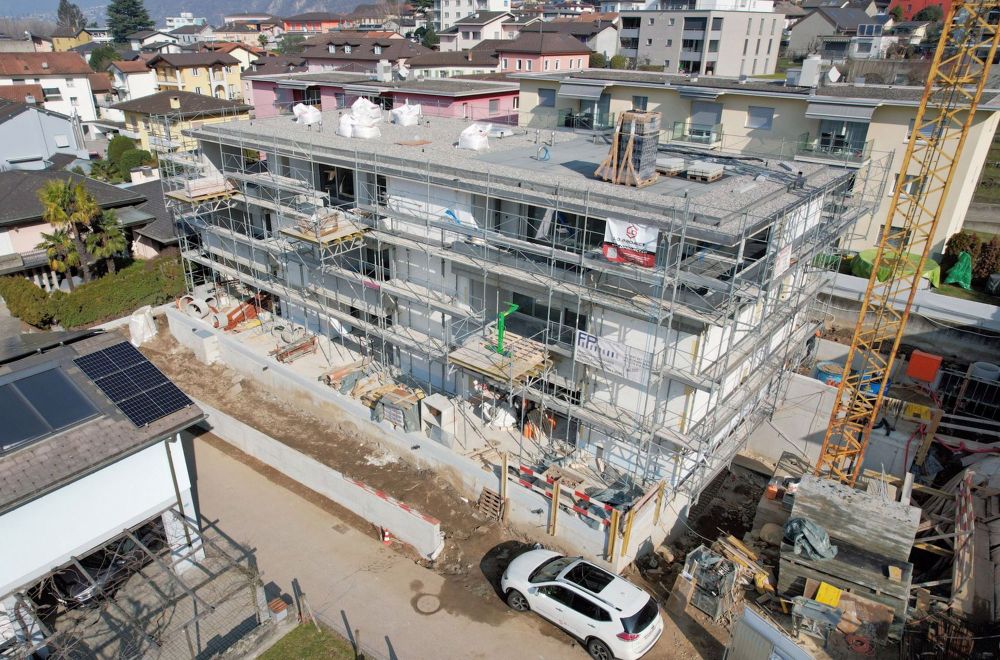 Nuovo spazioso appartamento con grande terrazza e giardinetto - Bild 2