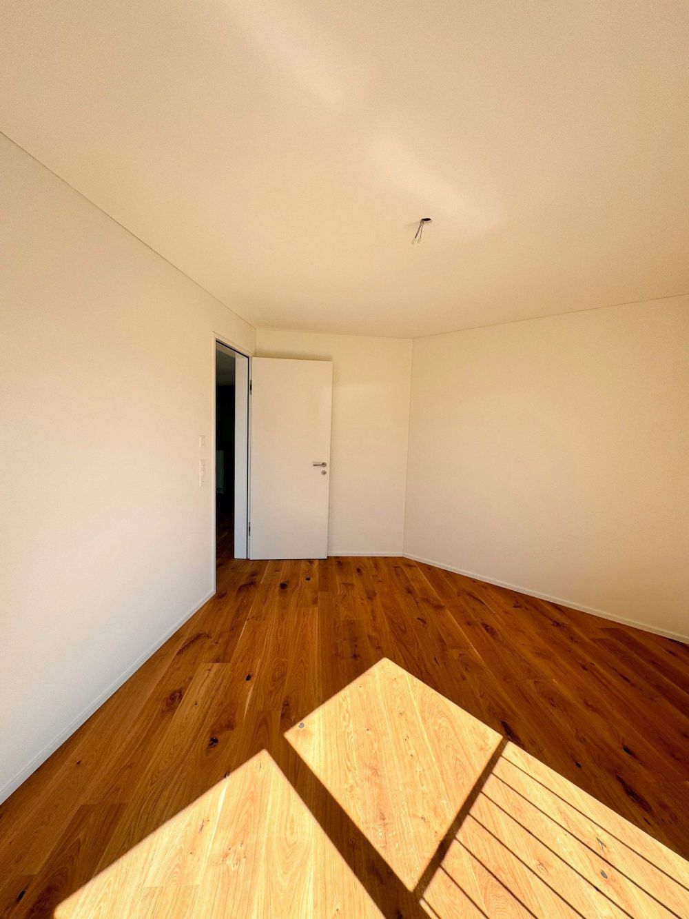 Hochwertige Neubauwohnung im Eigentumsstandard an zentraler Lage in Oerlikon - Schlafzimmer