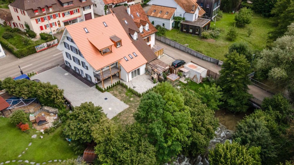 4.5-Zimmer Gartenwohnung, 106 m² Wohnfläche + 61 m² Sitzplatz an der Ergolz - Bild 1