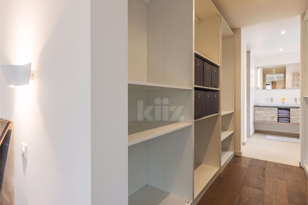 Prächtige moderne Villa von 250m2 mit sorgfältiger Ausführung - Bild 7