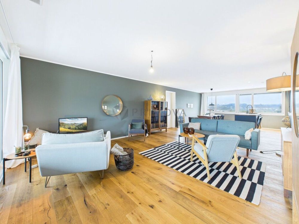 Architektonisches Wohnerlebnis mit Stil und Grosszügigkeit - Bild 2