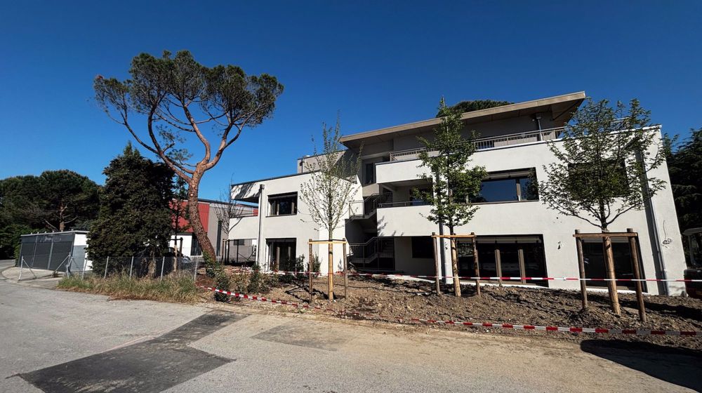 Thônex : Appartement de 4 pièces avec jardin - Bild 1