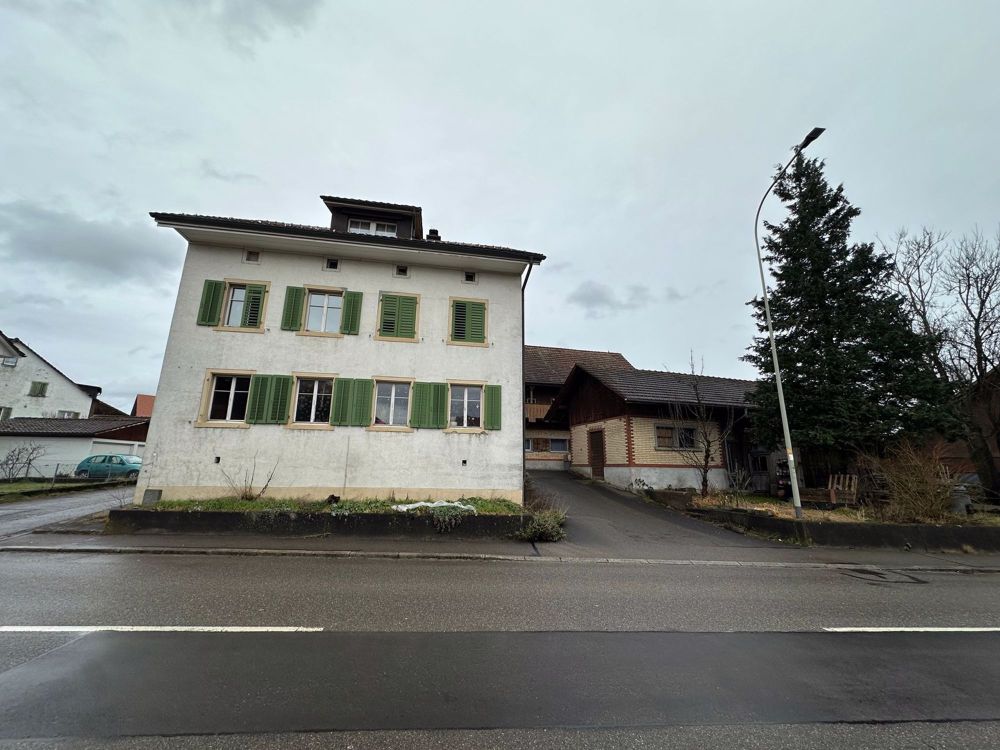 House for sale, Nänikon, in Uster, Switzerland - Bild 2