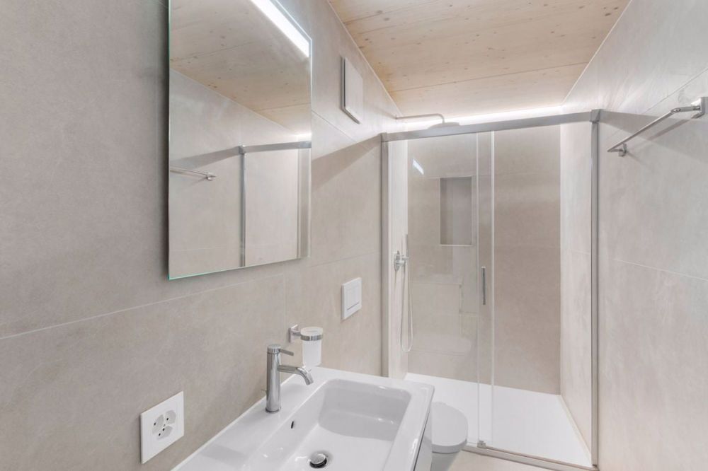 Eleganz von einst und moderner Komfort für diese 3,5 Zimmer in einem denkmalgeschützten Gebäude - Bild 12