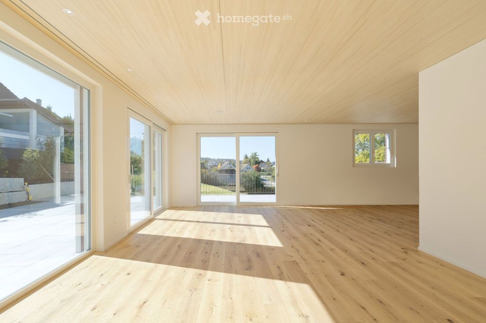 Neubau! Aussen Tradition - innen modern - an sehr sonniger Lage - Bild 5