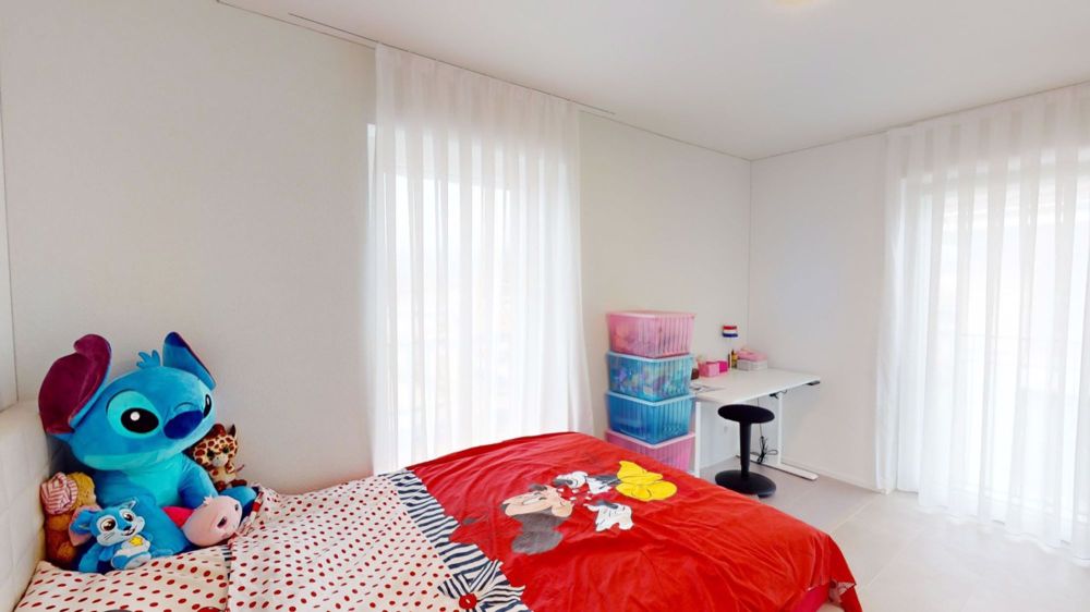 Sehr grosszügiges Haus mit 7.5 Zimmer und über 200m2 Nettowohnfläche - Zimmer 2. OG