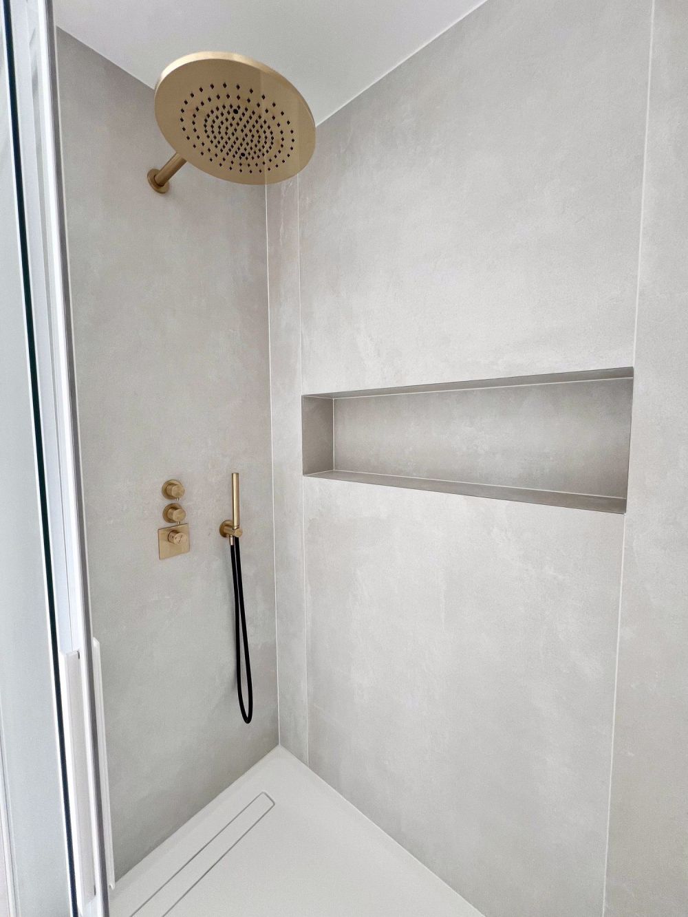 Elegantes Apartment mit 4.5 Zimmern in Gentilino - Bild 12