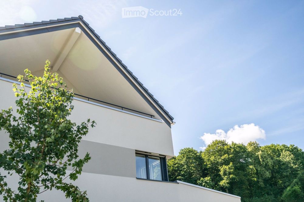 Modernes 5.5-Zimmer-Einfamilienhaus mit Weitblick in den Jura. - Bild 12