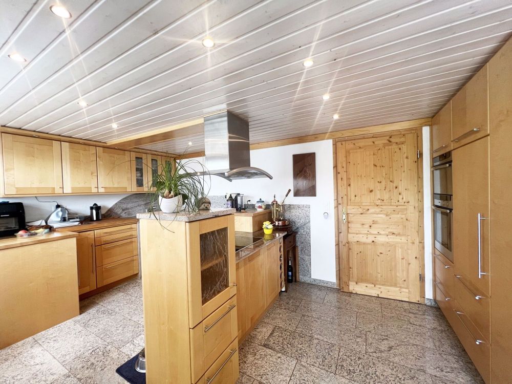 Liebhaberobjekt mit Einliegerwohnung - auch als Mehrgenerationenhaus ideal - Bild 3