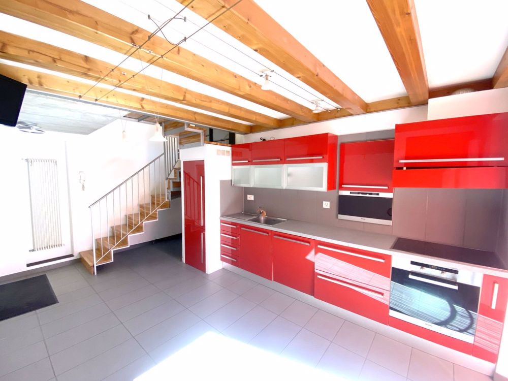 Seltenes 4-Zimmer-Haus mit separatem Raum und Seeblick renoviert - Bild 6