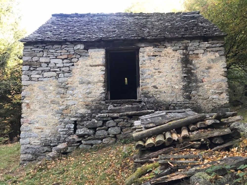 Affascinante Rustico di 1.5 Locali a Claro - Bild 4