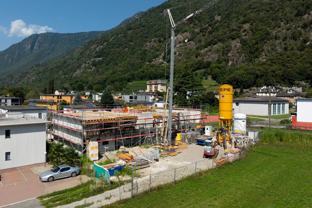 Moderne Villa für Ihre Familie - Cantiere visto da Nord