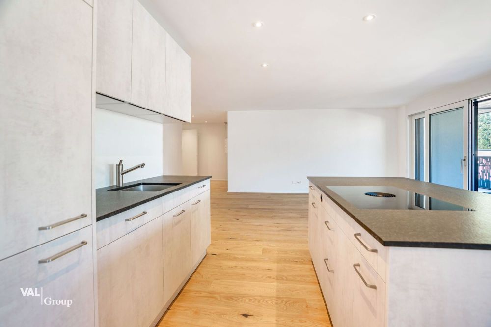 Direkt bezugsbereit: 3.5 Zimmer Neubauwohnung an schöner erhöhter Lage - Bild 2
