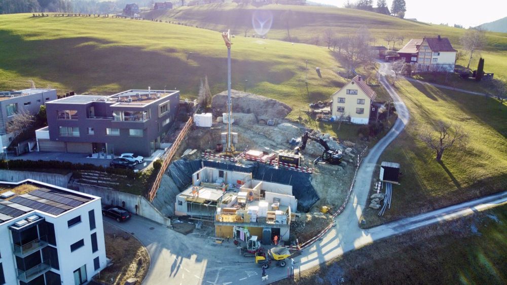 Modernes Doppeleinfamilienhaus mit unverbaubarer Seesicht - Bild 2