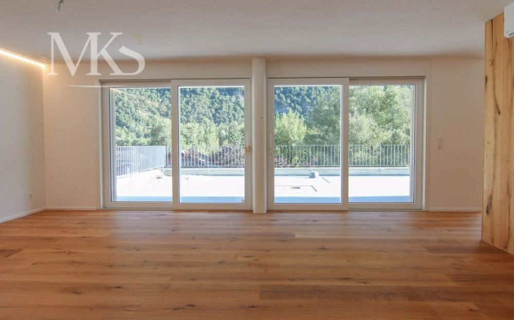 Wohnen mit Weitblick - grosszügige und gemütliche 4.5-Zimmer-Attikawohnung in Brigerbad - Bild 5