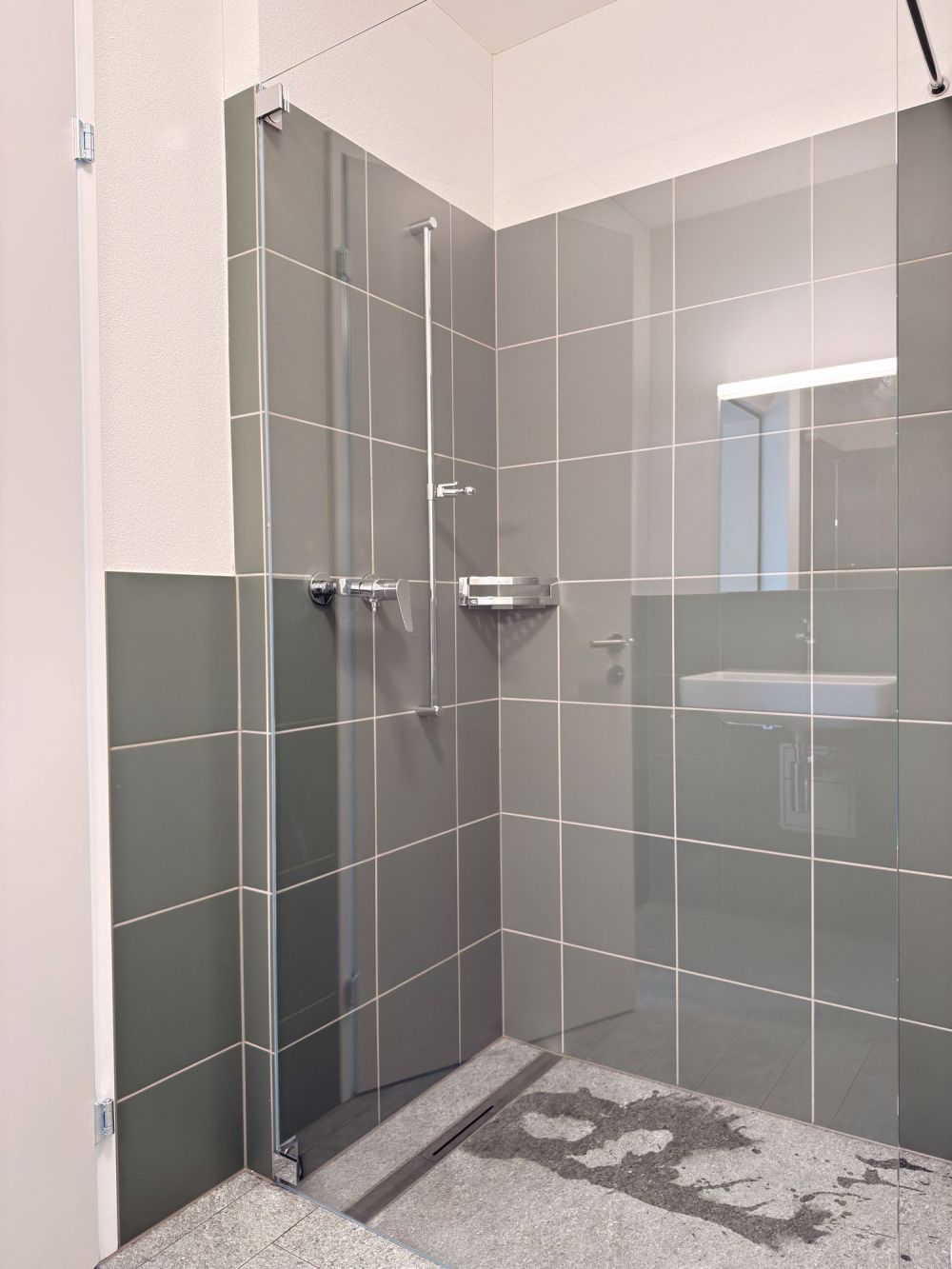 Moderne Wohnung mit herrlicher Aussicht - Bild 7