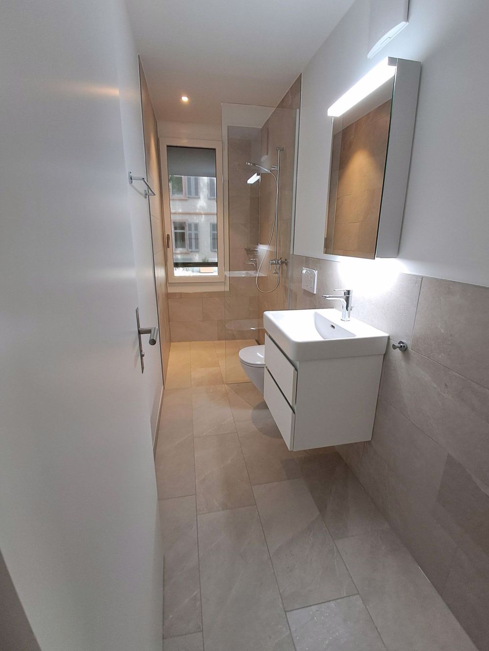 Maisonette - Neubauwohnung (mit Freecooling-System, Erdsonden-Heizung, Photovoltaik-Strom) - Bild 7
