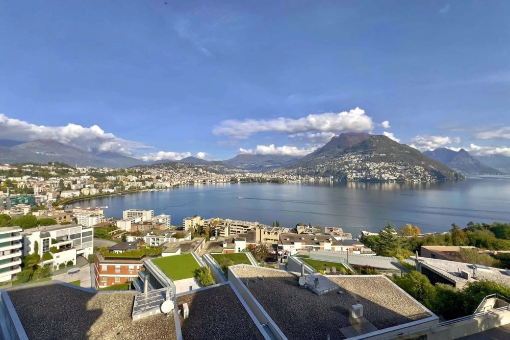 Skydeck: In Lugano-Paradiso zu verkaufen ? Wohnung mit herrlichem Blick auf den Luganersee, auch als Zweitwohnsitz möglich - Bild 1