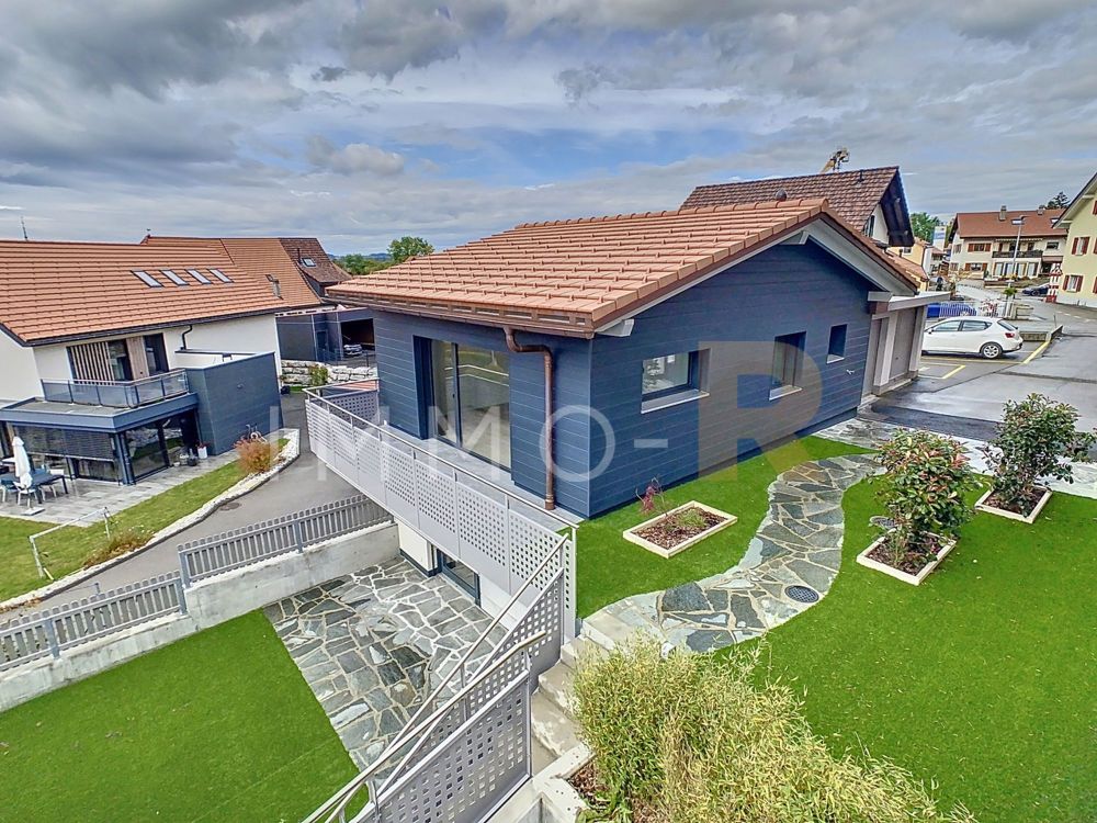 Magnifique petite maison sur 2 étages avec terrasse et jardin - Bild 1