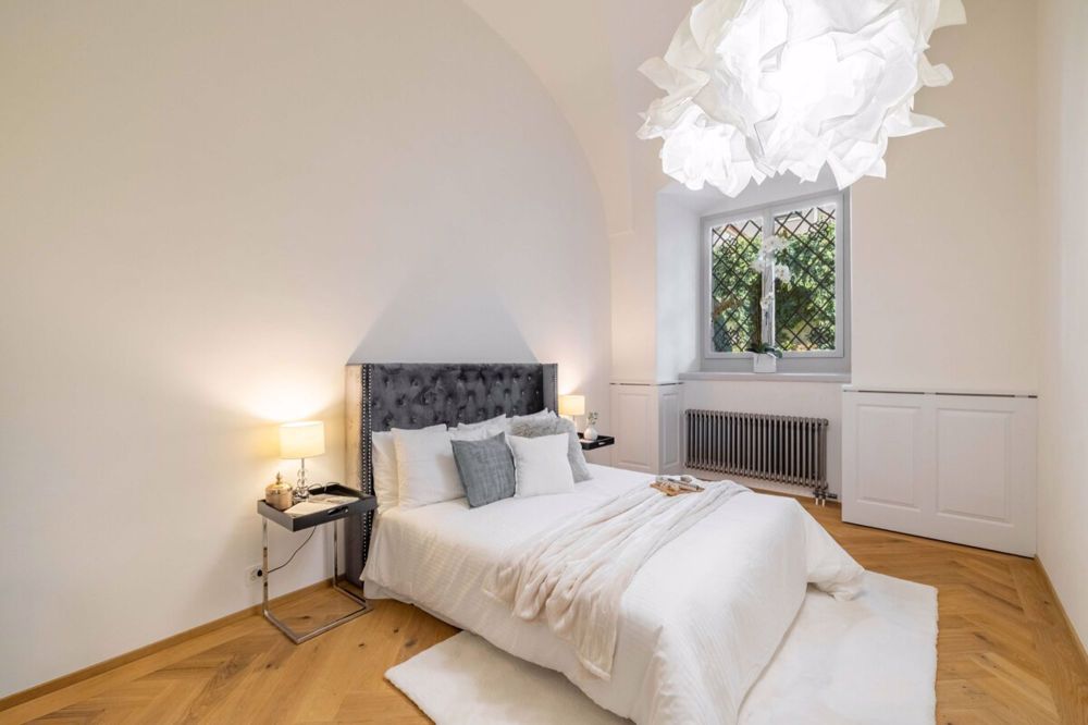 Exklusive Gartenresidenz in Zizers: Wohnen im historischen Schloss - Bild 3