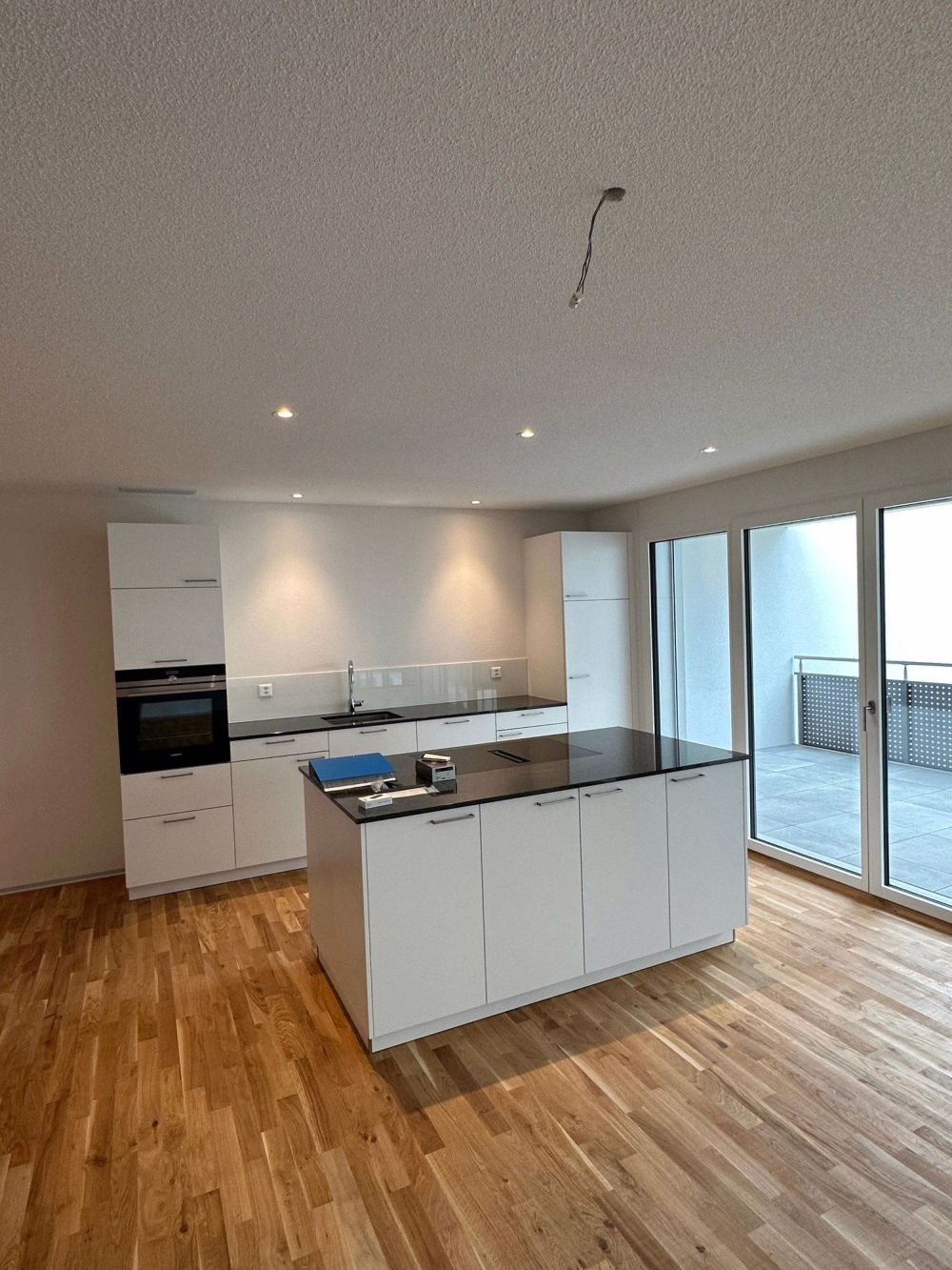 Moderne 4.5-Zimmer-Terrassenwohnung in Düdingen - Bild 3