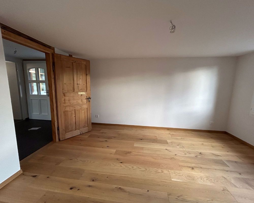 Charmante 3.5-Zimmer-Wohnung mit rustikalem Charme in Suberg - Bild 6