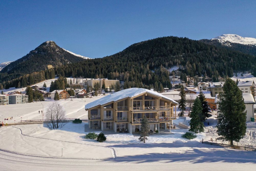 Exklusive Dachwohnung in Davos Dorf mit atemberaubendem Bergpanorama - Bild 2