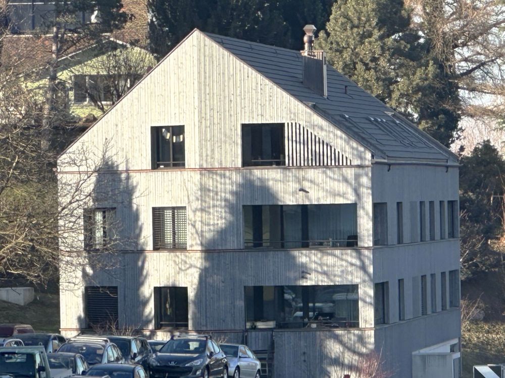 Exklusive Dachwohnung mit spektakulärer Raumhöhe und Seepanorama - Bild 6