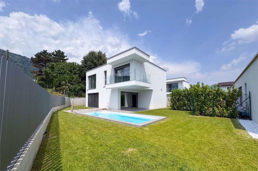 Villa Moderna con Piscina e Giardino a Gravesano - Bild 1
