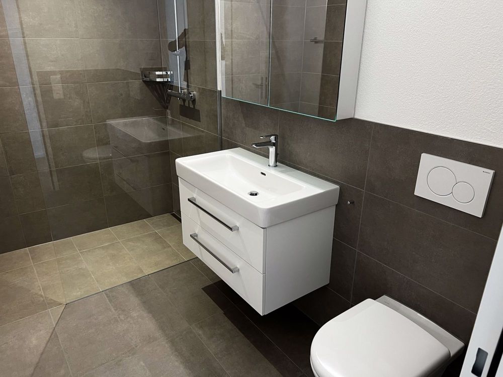 Investitionsmöglichkeit zentrale 1½ Zimmerwohnungen mit Sitzplatz - Bild 2