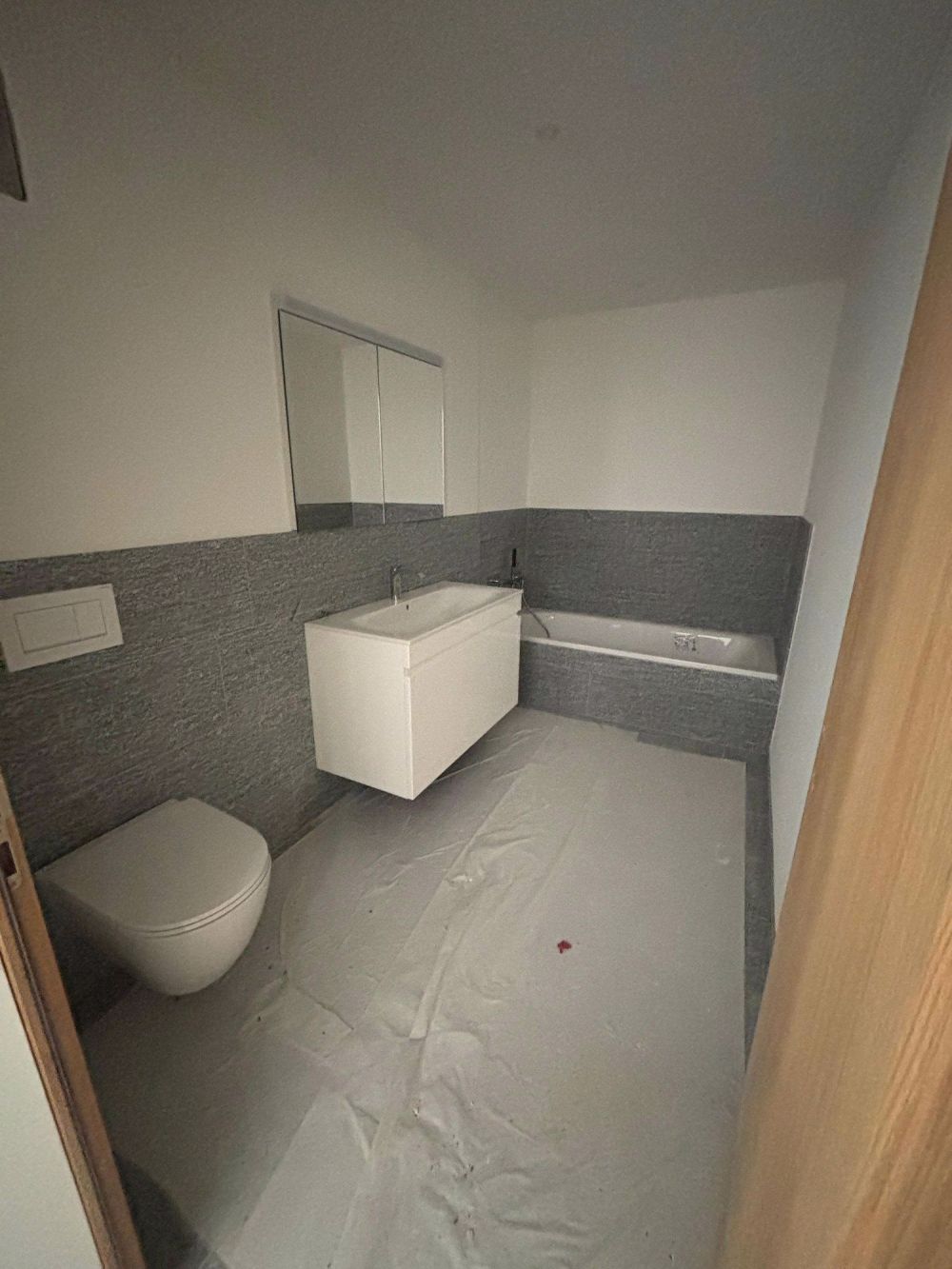 Nigelnagelneue 4.5-Zimmerwohnung - Bild 7