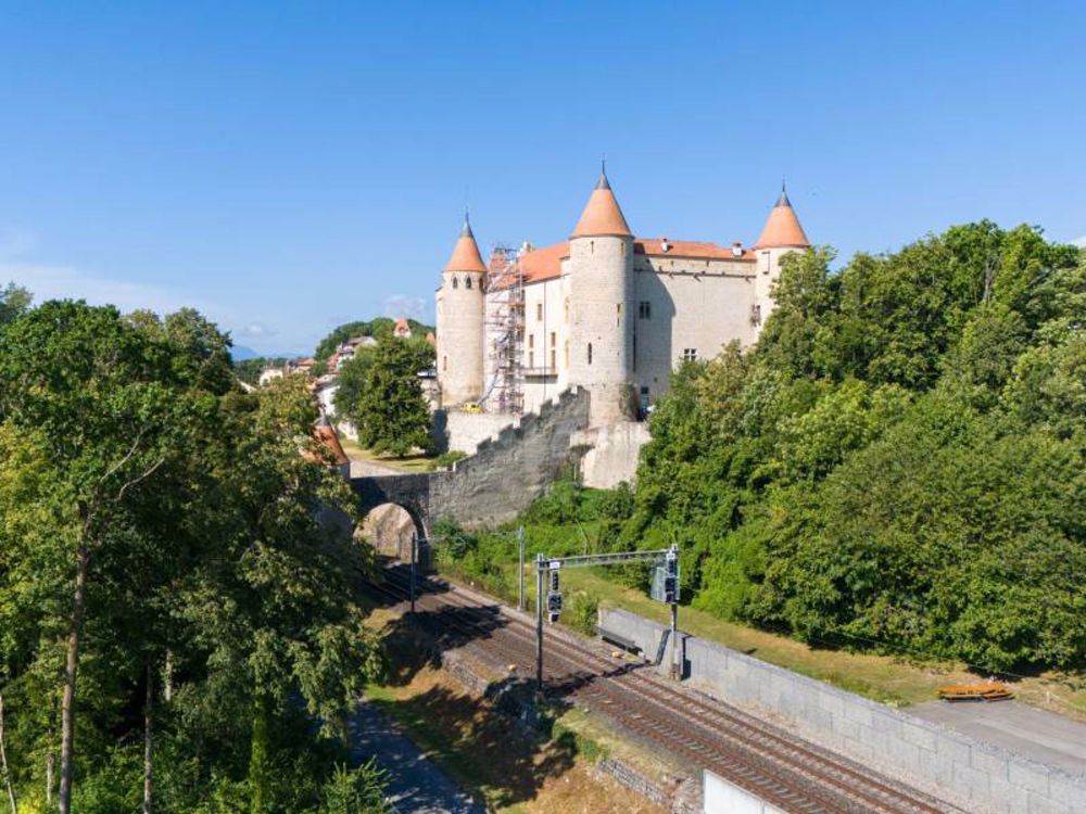 Spacieux appartement avec vue sur le Château de Grandson - Bild 3