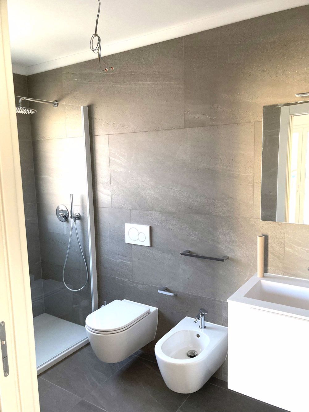 Wohnung 3.5 Zimmer in Caslano, Kanton TI - Modern, raffiniert und zentral - Image 5