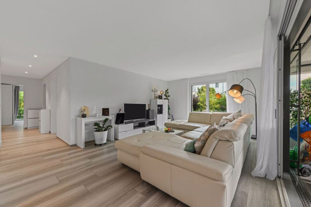 Exklusive Gartenwohnung mit Terrasse und idyllischem Garten in zentraler Lage - Bild 11