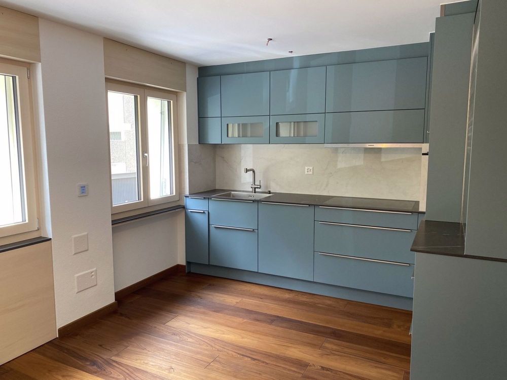 Moderne neu renovierte 4.5 Zimmerwohnung in Naters - Bild 1