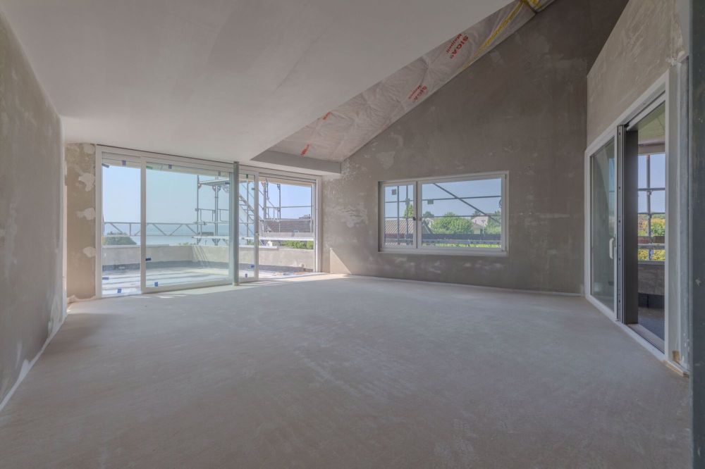 GROSSEN IMMOBILIEN - Exklusive 4.5-Zimmer Maisonettewohnung mit Weitsicht in Lugnorre - Bild 3