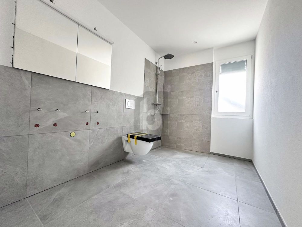 NEUBAU MIT GROSSER TERRASSE AN TOP LAGE - Bild 4
