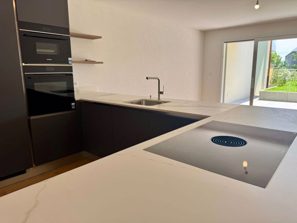 Neue 3.5-Zimmer-Wohnung in einem gehobenen Gebäude mit Garten - Bild 10