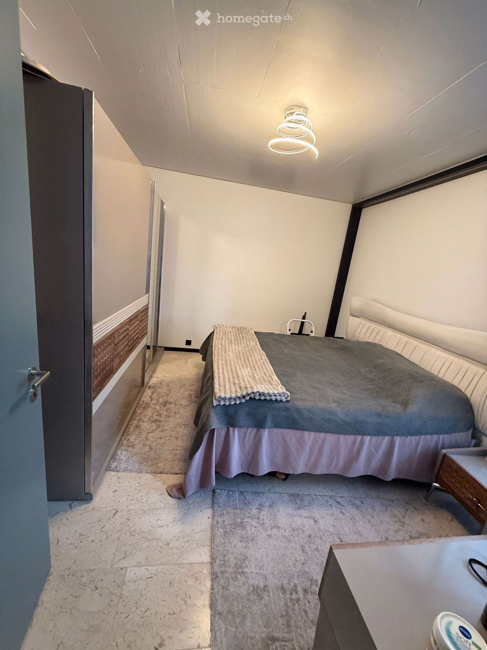 Moderne 3.5-Zimmer-Wohnung in ruhiger Lage in Kloten - Bild 1