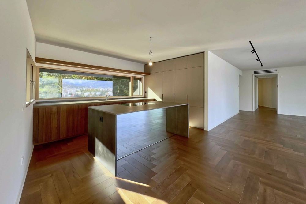 Skydeck: In Lugano-Paradiso zu verkaufen ? Wohnung mit herrlichem Blick auf den Luganersee, auch als Zweitwohnsitz möglich - Bild 5