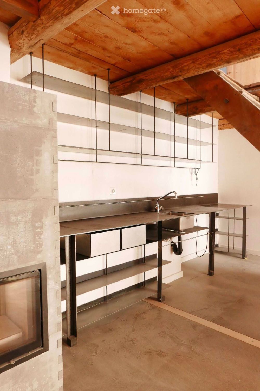 Zweigeschossiges Wohnatelier in saniertem Engadinerhaus - Bild 2